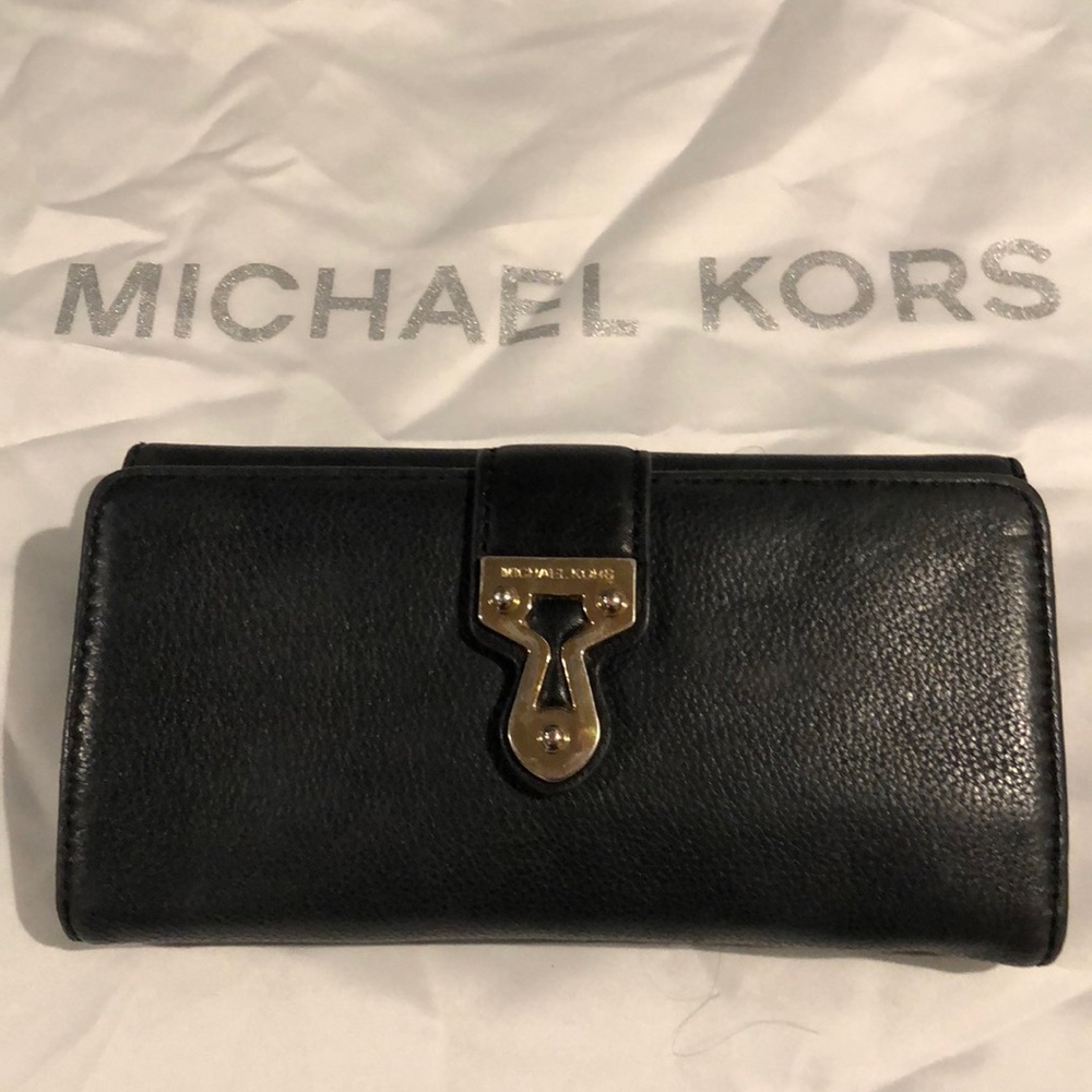 Michael Kors wallet